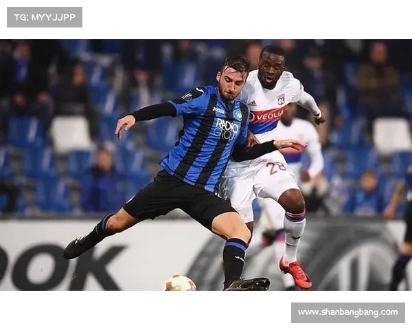 意甲焦点之战：亚特兰大与那波利激烈对决精彩瞬间回顾